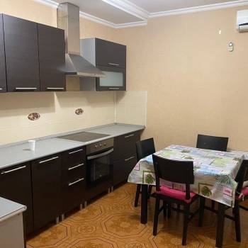 Сдается 2-х комнатная квартира, 70 м²
