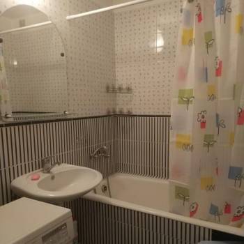 Сдается 1-комнатная квартира, 38 м²