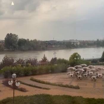 Сдается 2-х комнатная квартира, 92 м²