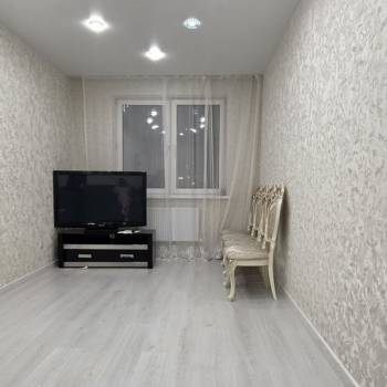Сдается 2-х комнатная квартира, 60 м²