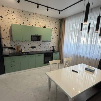 Сдается 1-комнатная квартира, 53 м²
