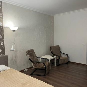 Сдается 1-комнатная квартира, 42 м²