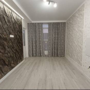 Продается 1-комнатная квартира, 37 м²