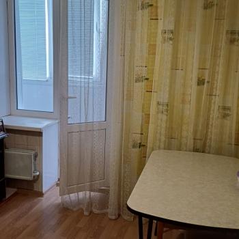Сдается 1-комнатная квартира, 38 м²