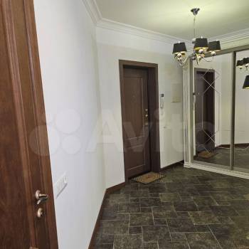 Сдается 1-комнатная квартира, 50 м²