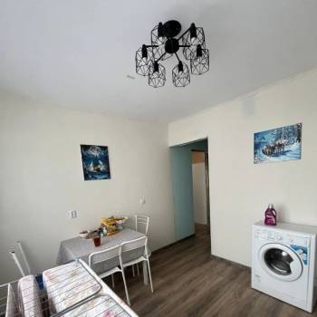 Продается 1-комнатная квартира, 43 м²