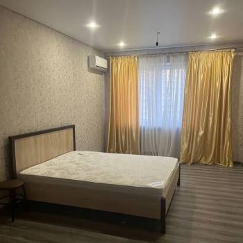 Сдается 2-х комнатная квартира, 65 м²