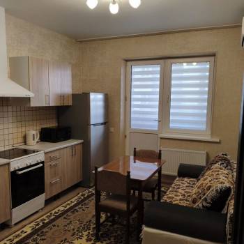 Сдается 1-комнатная квартира, 48 м²