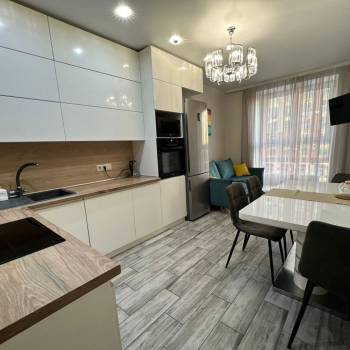 Сдается 2-х комнатная квартира, 60 м²