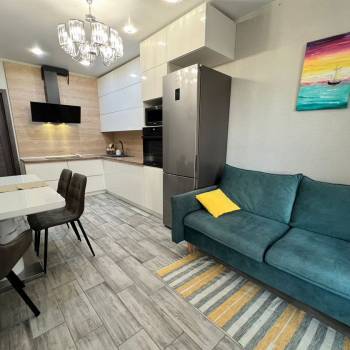 Сдается 2-х комнатная квартира, 60 м²