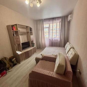 Сдается 1-комнатная квартира, 39 м²
