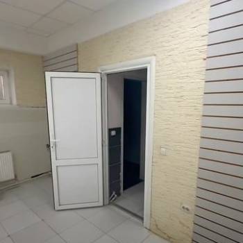 Сдается Нежилое помещение, 135 м²