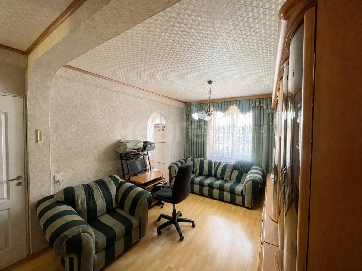 Продам 3-х ком. квартиру (Пр-т Чекистов)