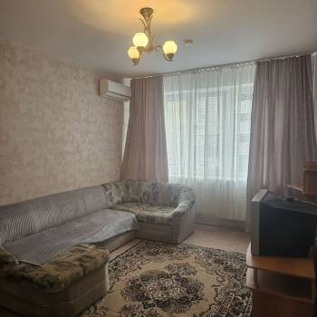 Сдается 1-комнатная квартира, 45 м²