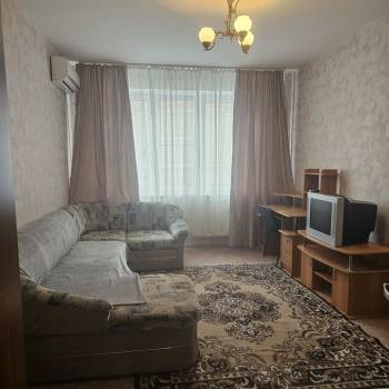 Сдается 1-комнатная квартира, 45 м²