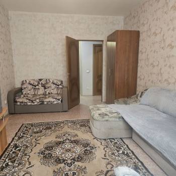 Сдается 1-комнатная квартира, 45 м²
