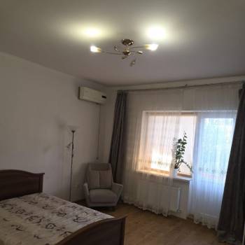 Сдается 1-комнатная квартира, 41 м²
