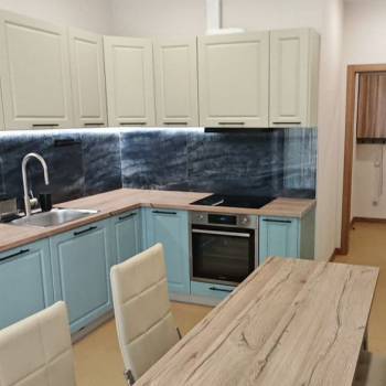 Сдается 1-комнатная квартира, 43 м²