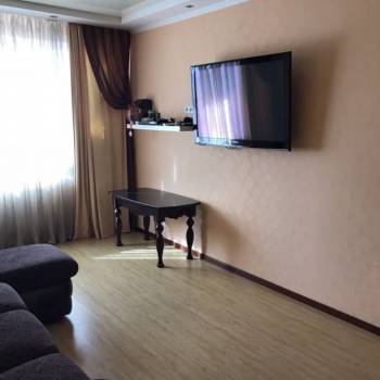Продается 1-комнатная квартира, 45,6 м²