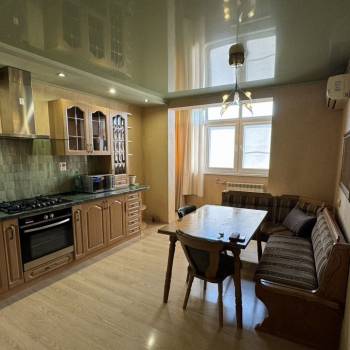Сдается Многокомнатная квартира, 80 м²