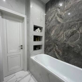 Продается 1-комнатная квартира, 52 м²