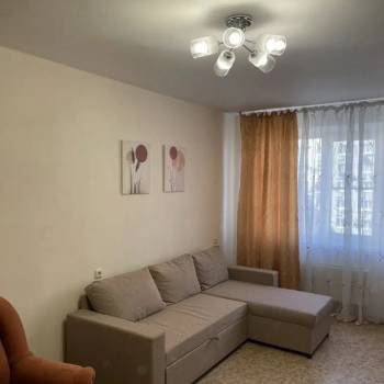 Сдается 1-комнатная квартира, 45 м²