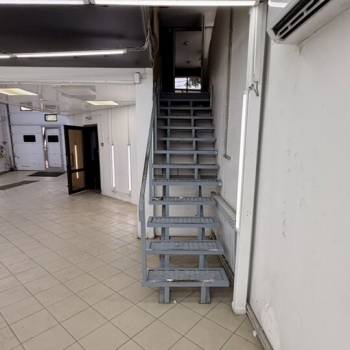Сдается Нежилое помещение, 220 м²