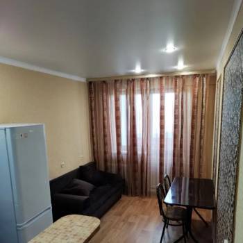 Сдается 1-комнатная квартира, 46 м²