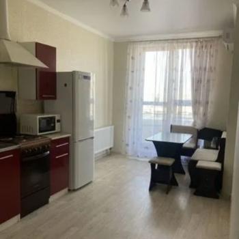 Сдается 1-комнатная квартира, 42 м²