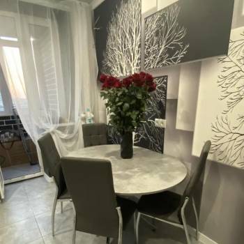 Сдается 1-комнатная квартира, 42 м²