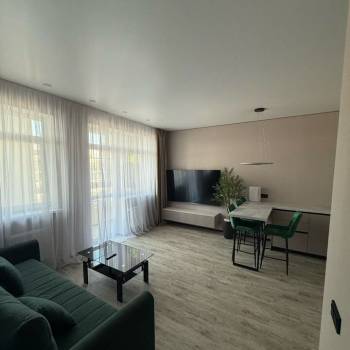 Сдается 1-комнатная квартира, 50 м²