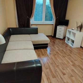 Продается 1-комнатная квартира, 37,5 м²