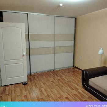 Продается 1-комнатная квартира, 37,5 м²