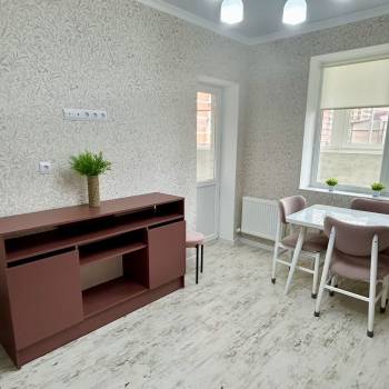 Сдается Многокомнатная квартира, 100 м²