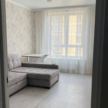 Сдается 1-комнатная квартира, 43 м²
