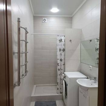 Сдается 1-комнатная квартира, 50 м²