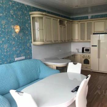 Сдается 1-комнатная квартира, 55 м²