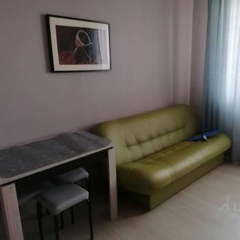 Продается 1-комнатная квартира, 49 м²