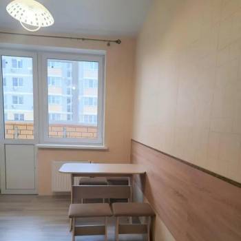 Сдается 1-комнатная квартира, 35 м²