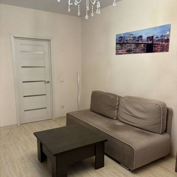 Продается 1-комнатная квартира, 42,9 м²