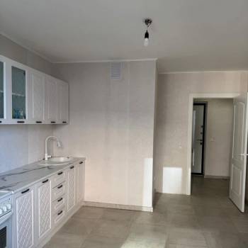 Продается 1-комнатная квартира, 40,9 м²
