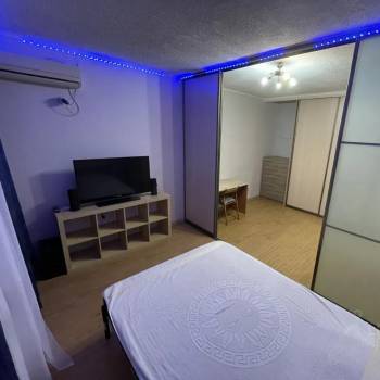Сдается 1-комнатная квартира, 74 м²