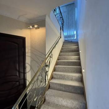 Продается Многокомнатная квартира, 113 м²