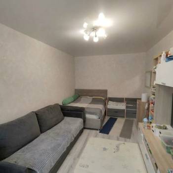 Продается 1-комнатная квартира, 36 м²