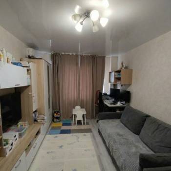 Продается 1-комнатная квартира, 36 м²