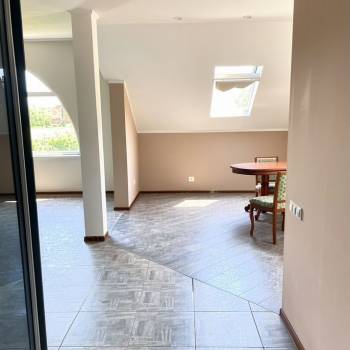 Продается 3-х комнатная квартира, 110 м²