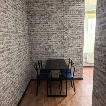 Сдается 2-х комнатная квартира, 77 м²