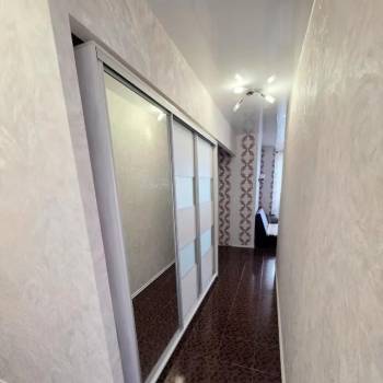 Продается 1-комнатная квартира, 46,1 м²