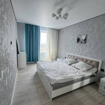 Сдается 2-х комнатная квартира, 74 м²
