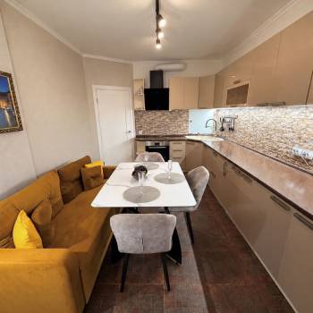 Продается 2-х комнатная квартира, 78 м²
